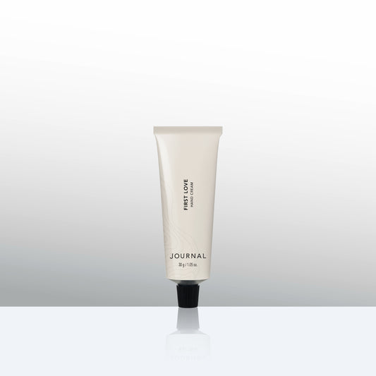 First Love Hand Cream 30 g [New]